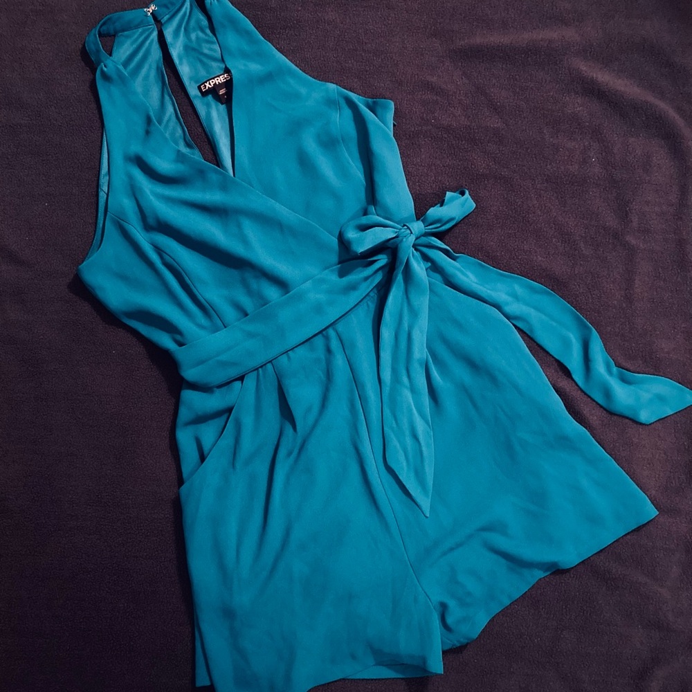 Express Dressy Romper w. Pockets
